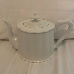 Kaldun and Bogle Teapot